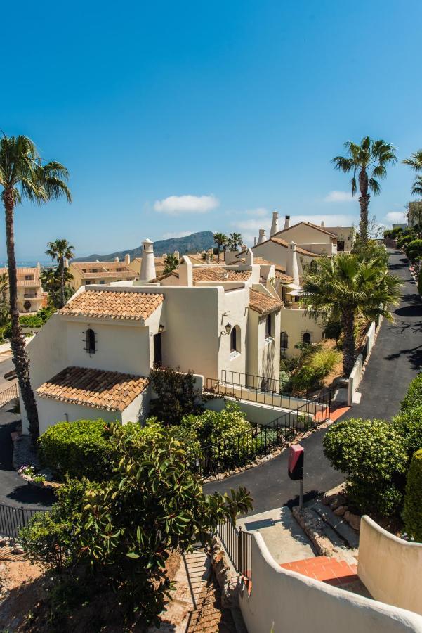 Luxurioese Und Grossraeumige Villa Mit Community Pool, Sicht Auf Das Mittelmeer Sowie Dem Mar Menor, La Manga Club Atamaria ภายนอก รูปภาพ