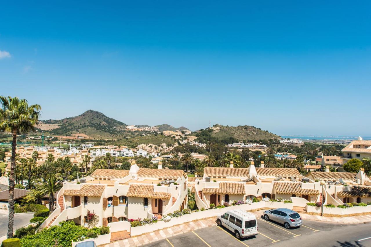 Luxurioese Und Grossraeumige Villa Mit Community Pool, Sicht Auf Das Mittelmeer Sowie Dem Mar Menor, La Manga Club Atamaria ภายนอก รูปภาพ